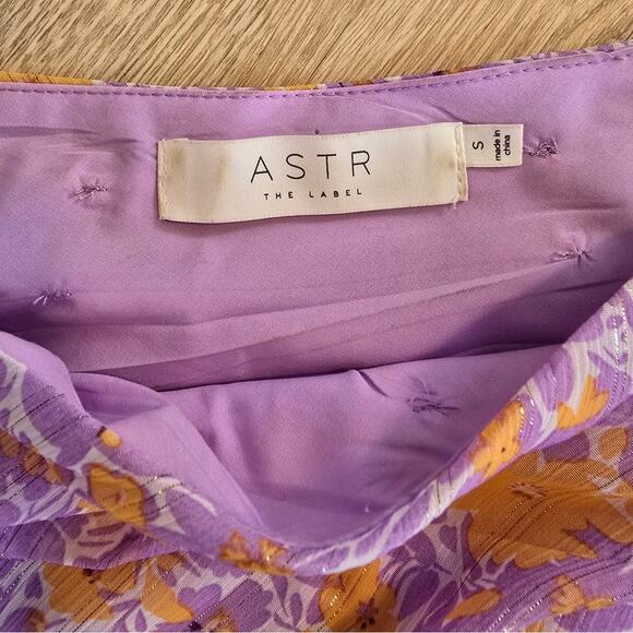 ASTR The Label Santorini One Shoulder Midi Dress Lilac Purple Floral Sz S - Picture 3 of 5